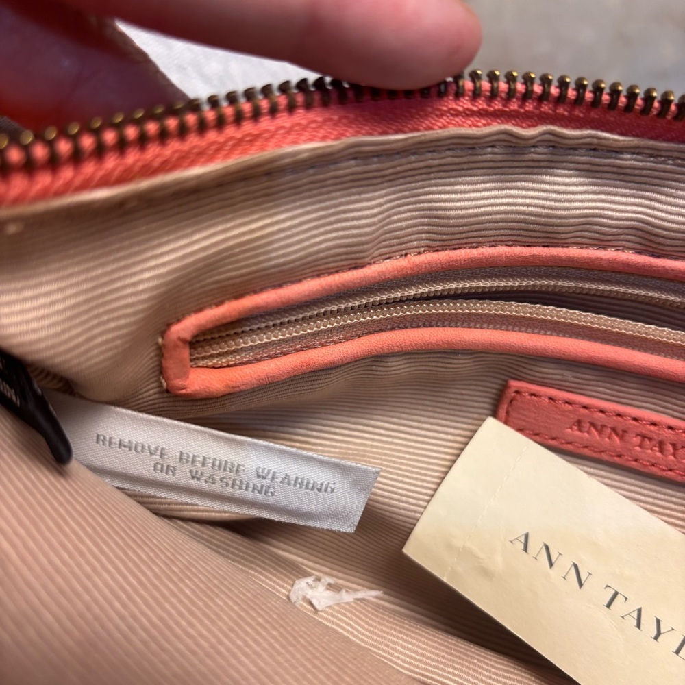 Ann Taylor Womens Small Pink Salmon Leather Handbag Clutch Bag Purse charm NWT - Picture 8 of 8